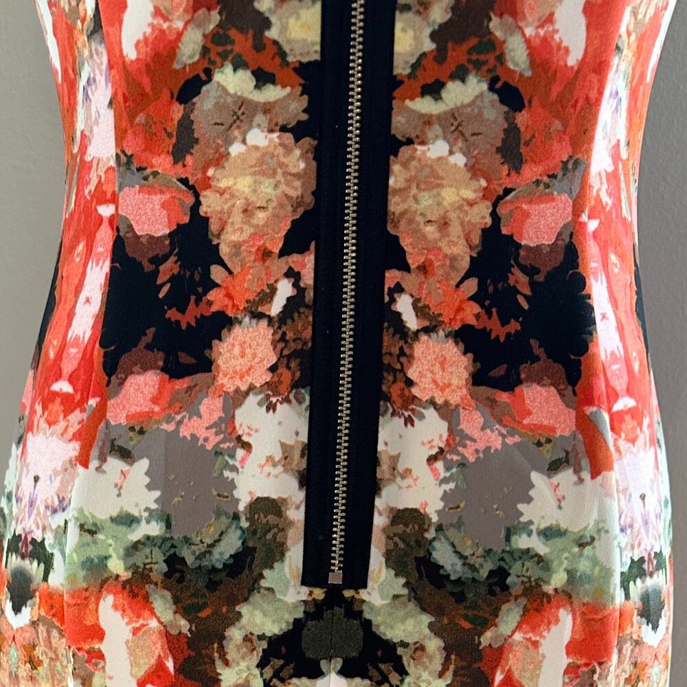 Maggy London Women's Bold Floral Sleeveless Dress Size 8 - Picture 13 of 16